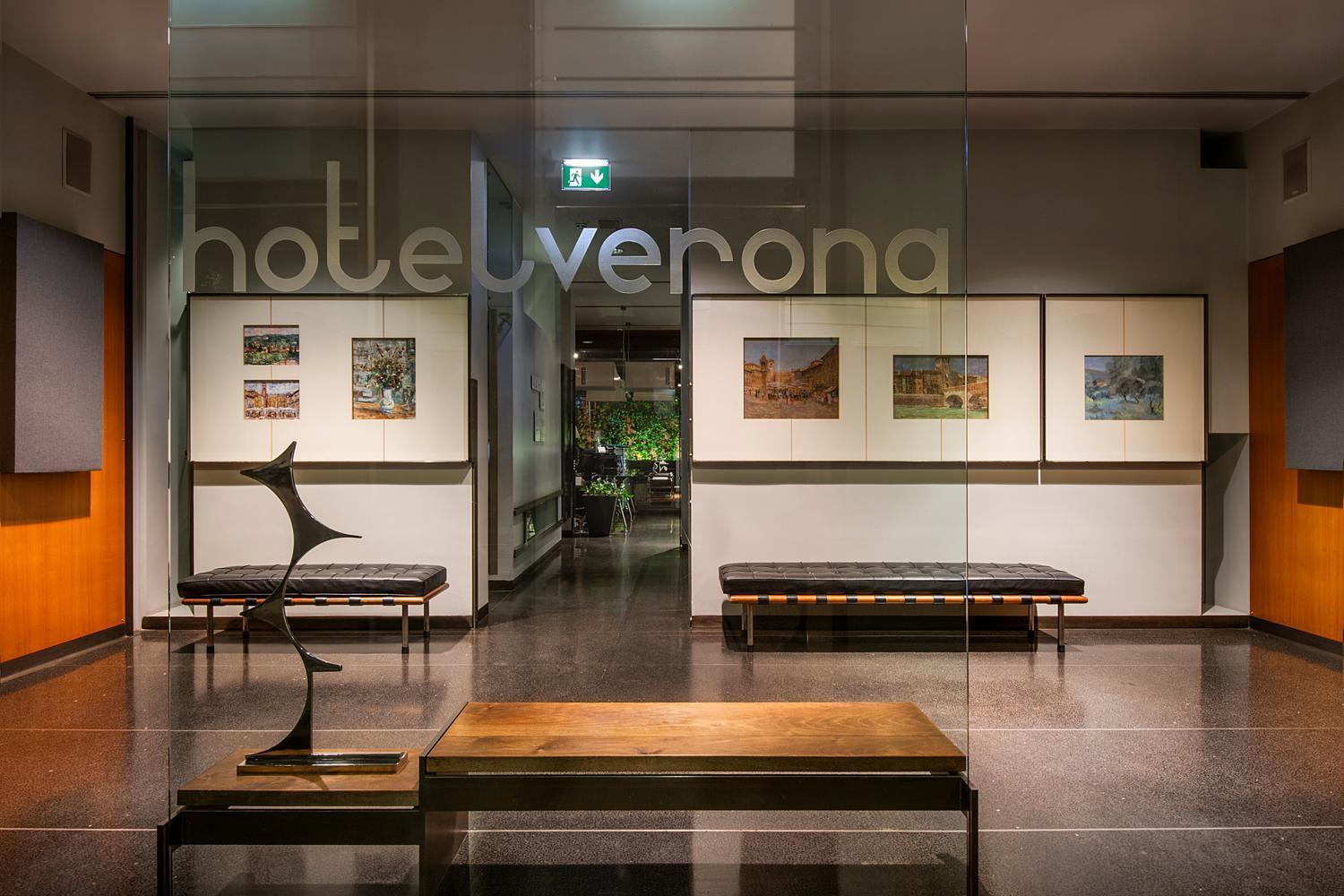 Hotel Verona Luaran gambar