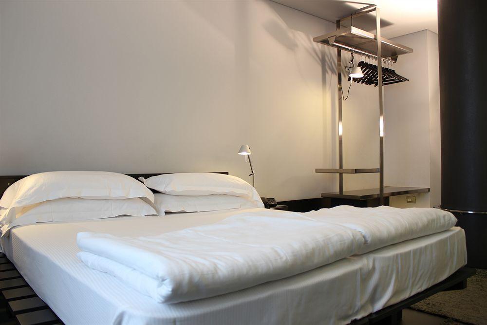 Hotel Verona Luaran gambar
