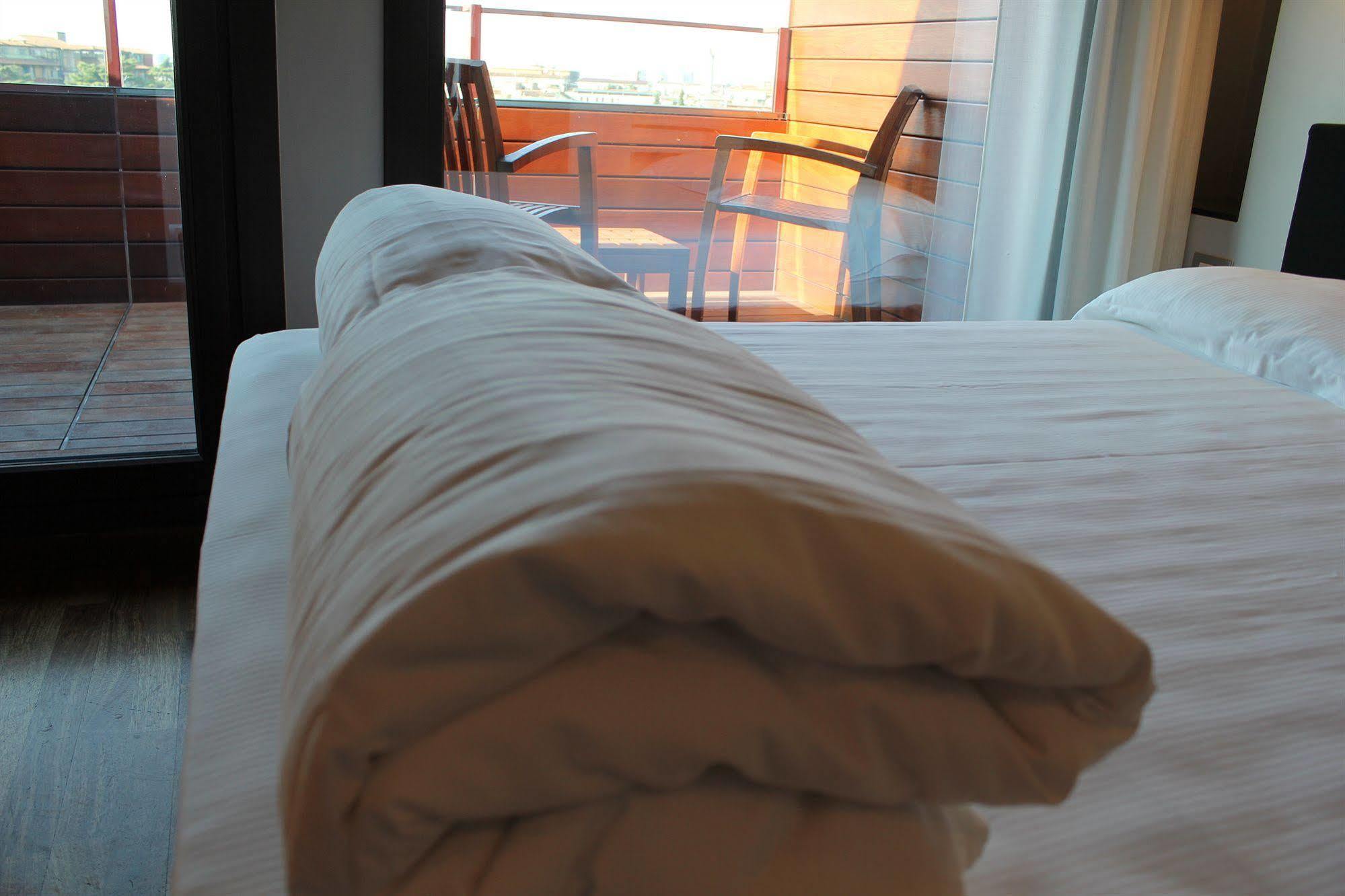 Hotel Verona Luaran gambar